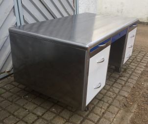 1950s polished tanker desk