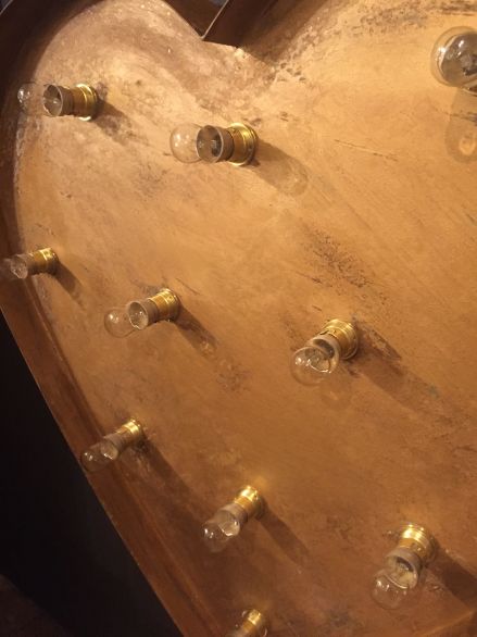 Gilt distressed heart light