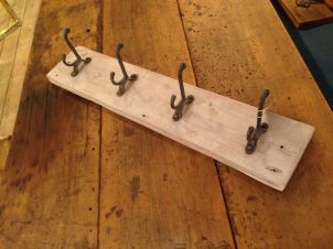 Reclaimed Wood Vintage Hook Set